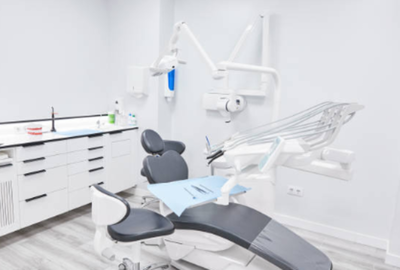 Miami General Dental Clinic interior - Reception and waiting area